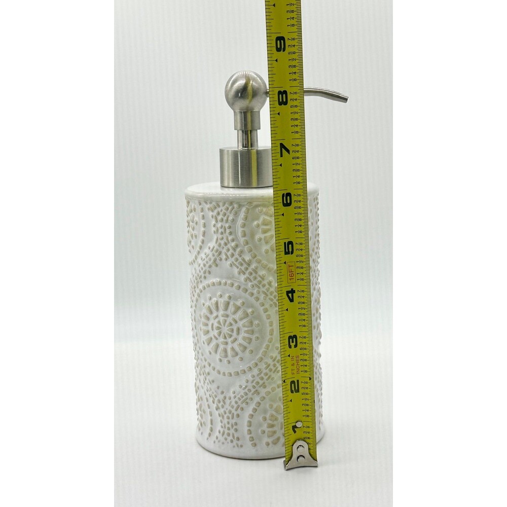 Caro White Embossed Texture 3D Ceramic Bathroom Soap Lotion Dispenser Bottle - Picture 4 of 5